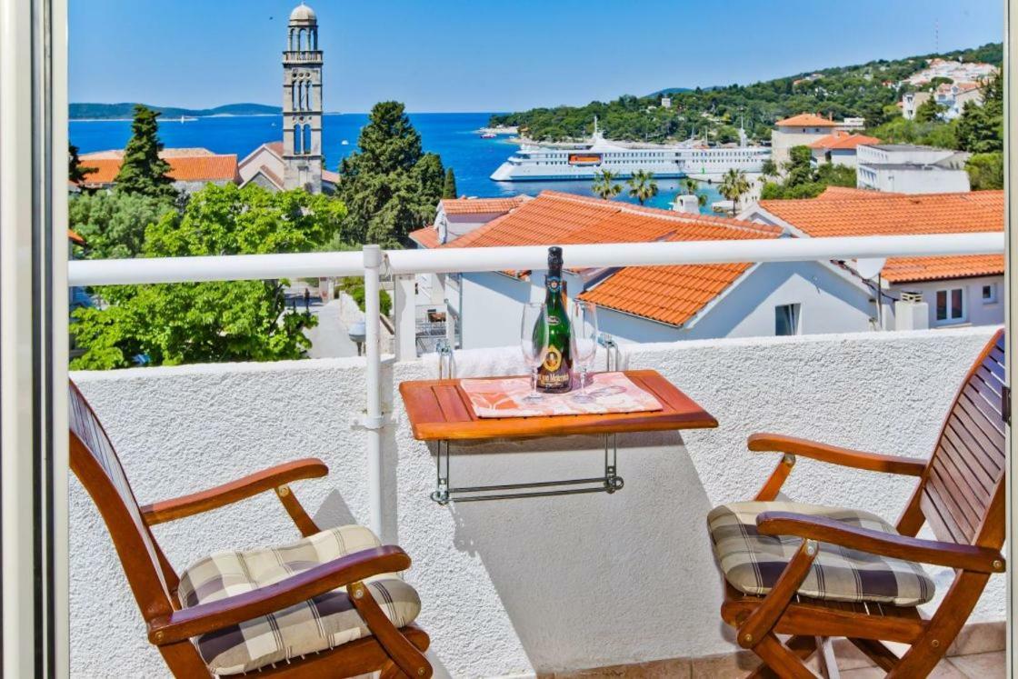 Apartments Jacky Hvar Town Exteriér fotografie